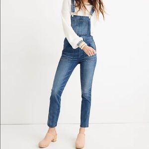 COPY - Madewell Skinny Overalls in Santiago Wash. Size Medium. Color Santiago W…